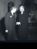 En avtackning av kyrkvaktmästare Gustav Svensson som avgick den 1 november 1958.