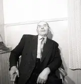 Bild på kyrkvaktmästare Gustav Svensson som avgick den 1 november 1958.