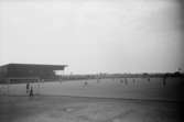 Spelare på idrottsplatsen juni 1937, 12442.