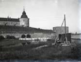 Vallgraven vi Kalmar slott.

Fördämningen och pumphuset.
