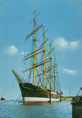 Travemünde

Systerfartyg till Pommern och Padua. Seglade för Gustaf Eriksson på Åland på vetetraden till Australien. Pommern är i dag museifartyg i Mariehamn, Passat i Travemünde. Pauda togs som krigsbyte av ryssarna och seglar nu som skolfartyget Krusenstern.