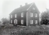 Mangårdsbyggnad.