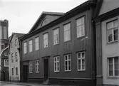 Synagogan var fram till 1930 inrymd i Kv Krögaren 3, Södra Långgatan 48. Den låg i övervåningen, den reveterade byggnaden med gaveln mot gatan. Numera är byggnaden bostadshus. Inventarierna skänktes av den judiska församlingen till en synagoga på Västbanken, men vissa föremål överläts till Kalmar läns museum.