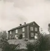 Ett bostadshus i Algutsboda.