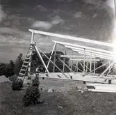 Byggnadsarbete vid Gärdslösa badplats, 3/6 1957.