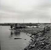 Sandviks hamn ombygges i september 1957.