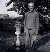 Stenhuggare Nils Mårtensson, Sandvik, vid Soldalen, Köpingsvik.