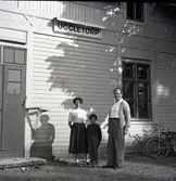 SJ:s semesterhem i Uggletorp, Gunnar Retzner med familj.