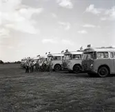 Erik D. Johansson med kamrater. (SJ-bussar).