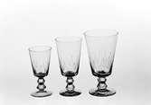 Glas producerat vid Björkshults glasbruk. 
Glasbruket var i drift 1892 - 1978.