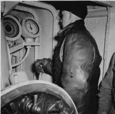 Lennart Wållberg Norrköping var förste kock på ubåten Neptun 1954 Neptuns långresa 1954.
Rorsman i tornet