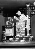 Nygren & Åhlins skyltfönster 1937.