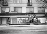 Bildsvit från varuhuset EPA på Tingvallagatan 19 tagen 1940. Verksamheten flyttades 1962 till det som nu kallas 15-huset.