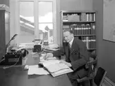 Inne på kontoret hos Olssons garnhandel år 1940. Butiken låg mot torget i Bergqvisthuset