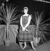 Mannekänguppvisning.
23 september 1955.