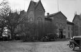 Longs slott utanför Grums går under klubban 1934. Huset användes några år som arbetarförläggning av Karlstad stad och revs år 1944.