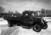 Lastbil av märket Stewart från AB August Huzells. Bilden tagen ca 1932.