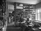 Interiör från Bergsons textilindustri på Herrhagsgatan i Karlstad. Bilden tagen runt 1930.