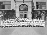 Flickskolans 7:de och 8:de klasser år 1937.