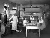 Bild från Karlstadsortens mejeriförening med lokaler i Klara, tagen 1949