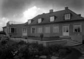 Villa på Elfdaliusgatan på en bild från 1949 med Christian Storjohann som förste ägare.