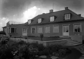 Villa på Elfdaliusgatan på en bild från 1949 med Christian Storjohann som förste ägare.