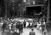 Ett demonstrationståg med avslutande möte i Mariebergsskogen hölls till stöd för regeringssidan i spanska inbördeskriget år 1937.