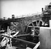 Östra bron repareras 1955.