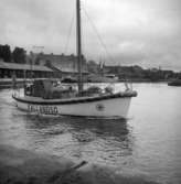 Sjöräddningskryssaren Kållandsö på visit i Karlstad år 1953.