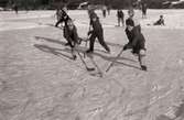 Ishockeyspel på Stensjön i Mölndal. 1930-tal?

Inkommen kommentar 