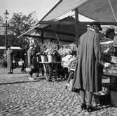 Torghandel på Norra Skeppsbron, Gävle.