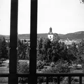 Kyrkan i Järvsö sedd från Stene gård.