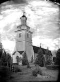 Kyrkoexteriör från Bro kyrka, 1931.
Fotograf E Sörman.