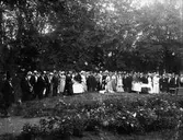 Gävleutställningen 1901. En industri- och slöjdutställning som arrangerades i samband med att det 19:e allmänna lantbruksmötet hölls i Gävle denna sommar. Utställningsarkitekt var Sigge Cronstedt. Utställningsområdet låg söder om Valbogatan mot Hantverkargatan och mellan Norra Skeppargatan och Byggmästargatan. I paviljonger visade Norrlandsföretag sina produkter. Kungligheter som besökte utställningen var kung Oscar II, kronprins Gustav och prins Carl med hustru Ingeborg.