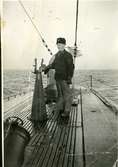 Gåva av Kenneth Larsson, son till Gösta Larsson. Fotografier från Gösta Larssons tjänstgöring i flottan. Fotografier från 1937 - 1954.
Ubåten Valen 1940