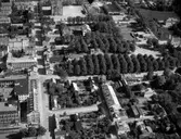 Gävle. På söder med bland annat S:T Petri kyrka, lokstallarna för stadens spårvagnar, Södertulls fattigvård, Gefle Ångväveri och Navigationsskolan.

