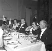 Ahlgrens Tekniska Fabrik AB, 70 årsjubileum.  Middag och medaljutdelning på Central Hotellet. 8 juni 1956.