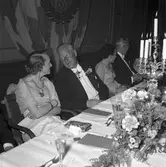 Ahlgrens Tekniska Fabrik AB, 70 årsjubileum.  Middag och medaljutdelning på Central Hotellet. 8 juni 1956.
