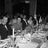 Ahlgrens Tekniska Fabrik AB, 70 årsjubileum.  Middag och medaljutdelning på Central Hotellet. 8 juni 1956.
