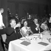 Ahlgrens Tekniska Fabrik AB, 70 årsjubileum.  Middag och medaljutdelning på Central Hotellet. 8 juni 1956.
