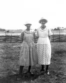 På landet. Tidsomfånget är 1900 - 1940