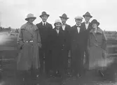 Ungdomar.Tidsomfånget är 1900 - 1940