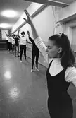 Baletträning, Dans- & Motionsinstitut i Gävle. Från utställningen 