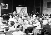 Skolklass vid Östby skola.