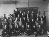 Norra Veckebo folkskola den 24 oktober 1927.
Färila