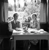 Fikastund i sommarstugan
