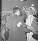 Martin Åström och höger Greta Olsson
