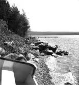 Aktern på båten på stranden

