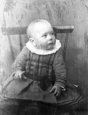 Litet barn från Hedesunda.