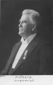 Porträtt av organist N. Öberg.